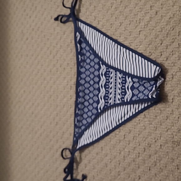NWOT string bikini - Picture 1 of 4
